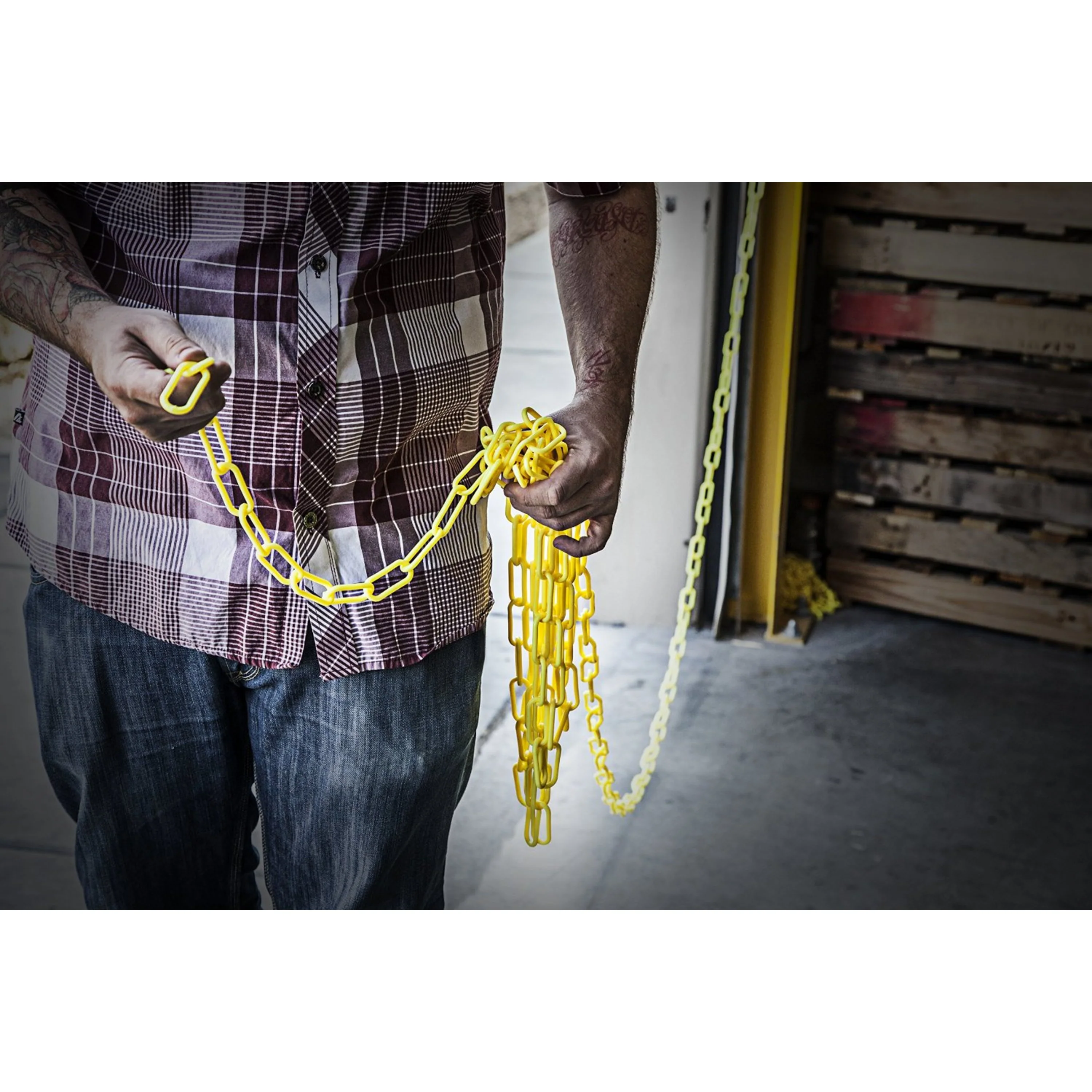 100-Foot Yellow Plastic Safety Chain - Image 7
